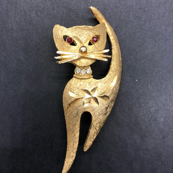 Sold!Vintage Cat Brooch/Pin by Mamselle - Picture 2 of 6